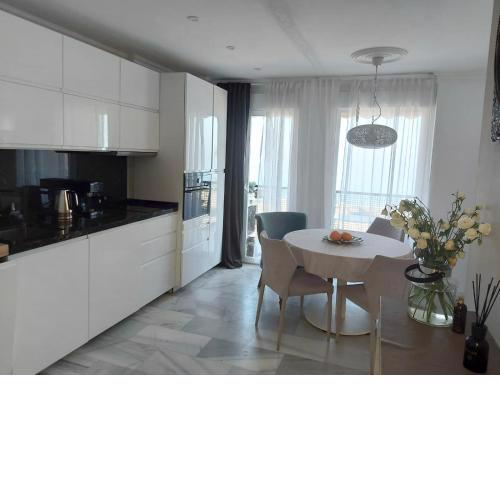 2 BR Beachfront apartment in Estepona, Malaga.