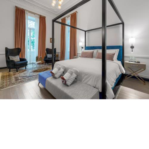 2 Mazi Suites