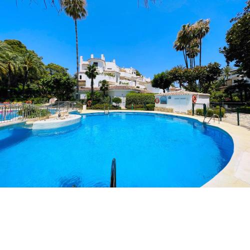2035 golden beach modern