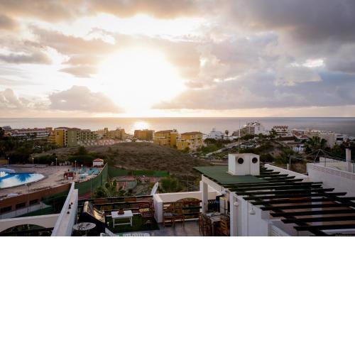204 Atalaya 2 bedrooms, sea view, private parking