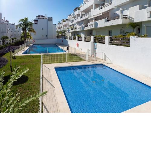 2051-New 3 bedrooms on golf