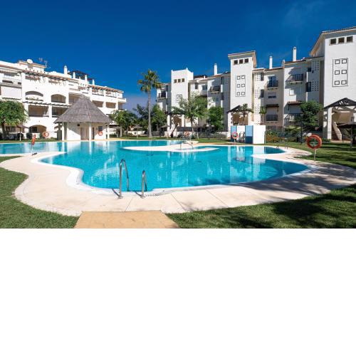2091- Apt close from all amenities