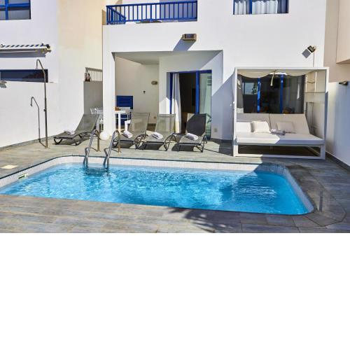 226 - Villa Victoria by Villas Now Ltd