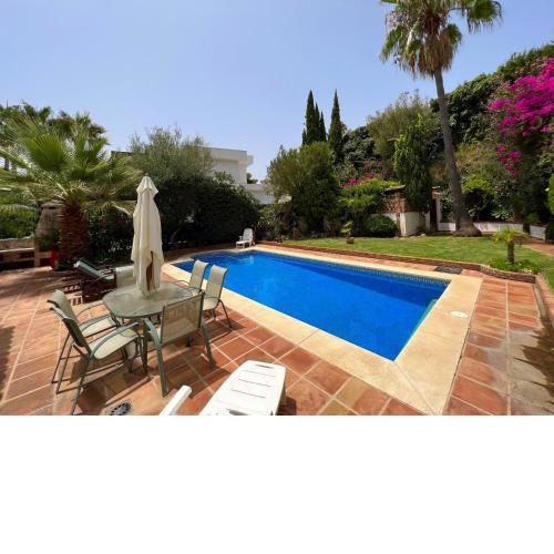 2295 Family Villa heated pool
