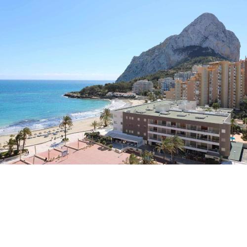 29A Zafiro 2 dormitorios garaje y wifi 1ª línea de playa