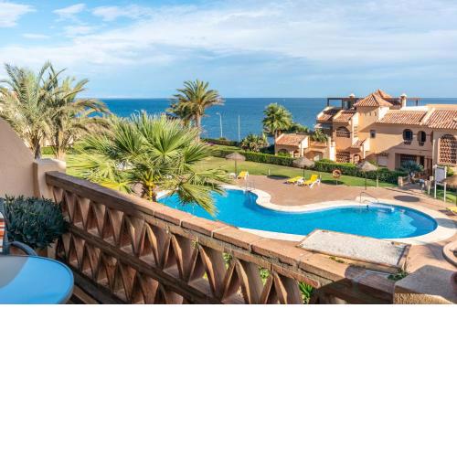 2BR La Joya Seaviews - 250 meters to the beach