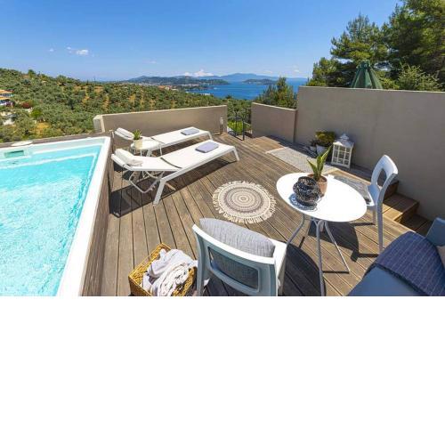 2br Suite White gea with private pool no01