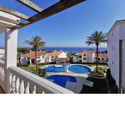 2BR+1BTHR Precioso apartamento con vistas al mar