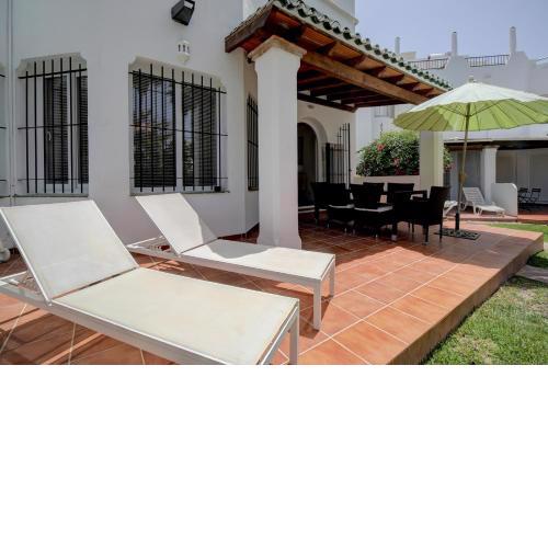 3 bed Modern House Marbella - Direct Pool Access