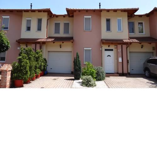 3 bed rooms house