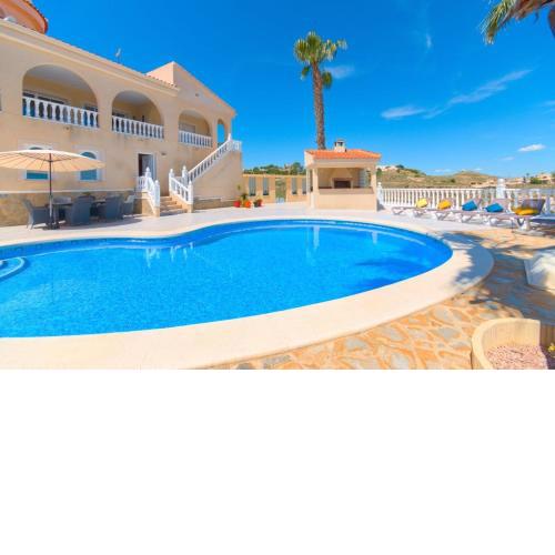 3-Bed Villa with Amazing Views