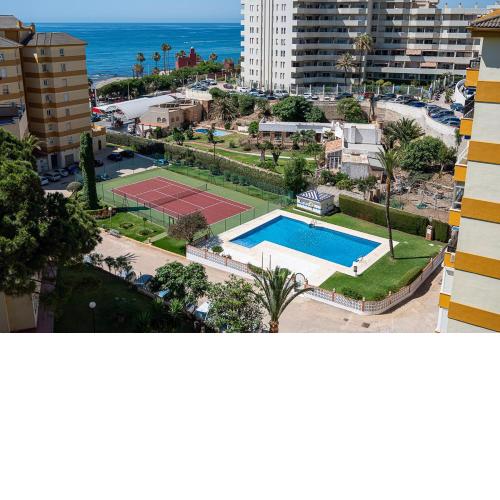 3 bed with Beautiful sea, lake, & mountain views