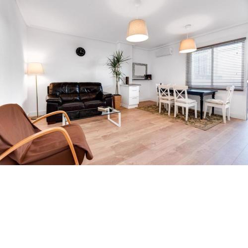 3 Bedroom 2 Bathroom Apartment 500 Meters From The Beach in Torrevieja