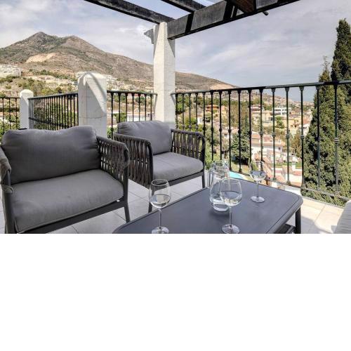 3 Bedroom Semi Detached Villa with Stunning Views!
