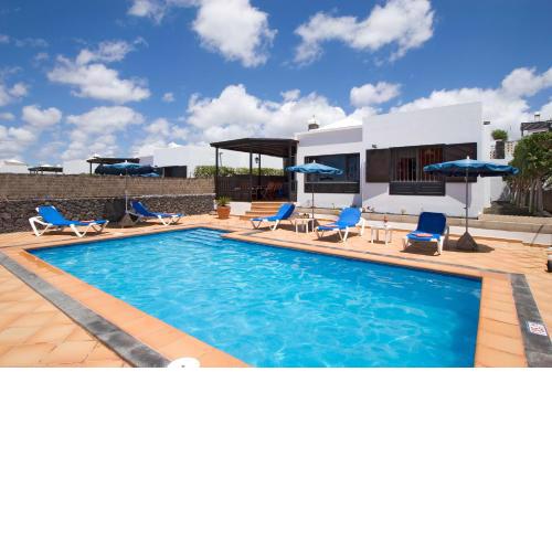 3 bedroom Villa Venus Jupiter and Neptune with private heated pool