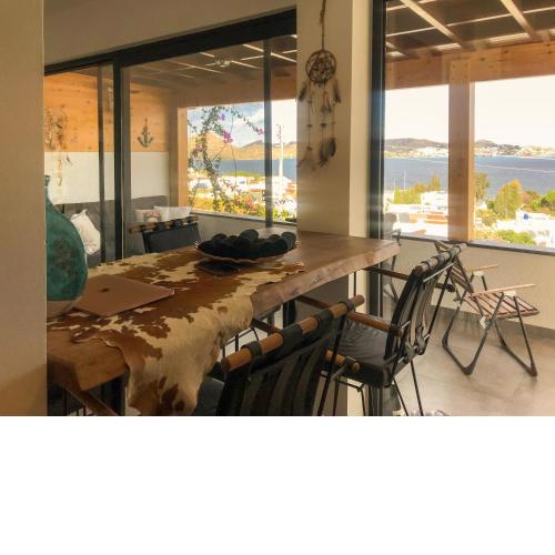 3 Bedroom Villa with Great View Walking Distance to Yalikavak Marina