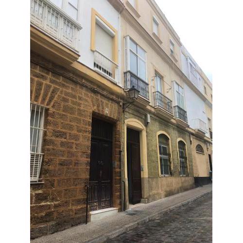 3 bedrooms appartement with city view balcony and wifi at Cadiz