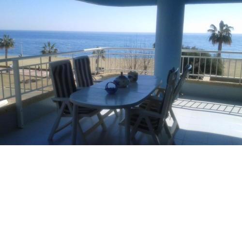3 bedrooms appartement with sea view shared pool and furnished garden at Aguilas