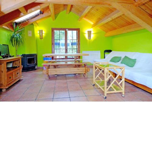 3 bedrooms house with balcony and wifi at Belsierre