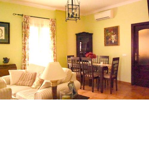 3 bedrooms house with city view balcony and wifi at Sevilla Penaflor