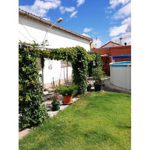 3 bedrooms house with private pool enclosed garden and wifi at Chatun
