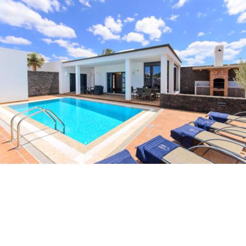 3 bedrooms villa at Playa Blanca 500 m away from the beach with private pool furnished terrace and wifi