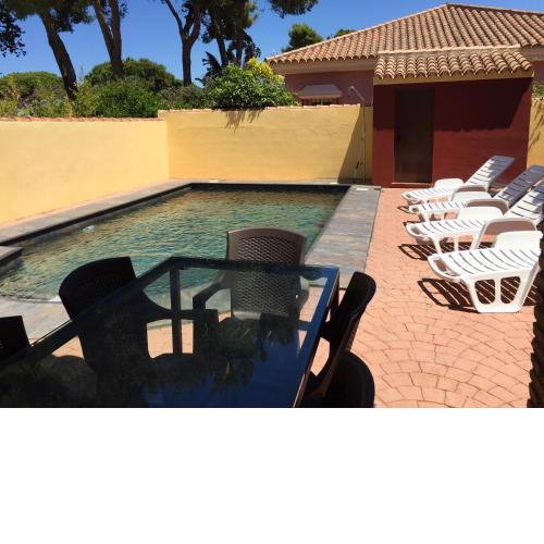 3 bedrooms villa with private pool enclosed garden and wifi at Chiclana de la Frontera 1 km away from the beach