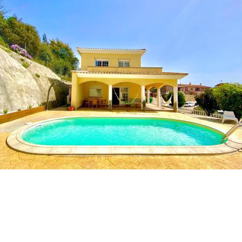 3 bedrooms villa with private pool enclosed garden and wifi at Vidreres 8 km away from the beach