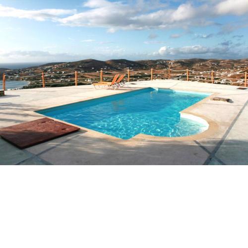 3 bedrooms villa with sea view shared pool and wifi at Paros 1 km away from the beach