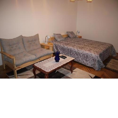 3 hippos apartman