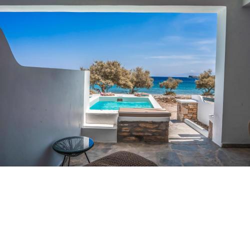 ΚΑΤΟΙΚΙΑ ΜΕ ΠΙΣΙΝΑ ΤΖΑΚΟΥΖΙ ΜΠΡΟΣΤΑ ΣΤΗΝ ΠΑΡΑΛΙΑ 3 Larerooms 3