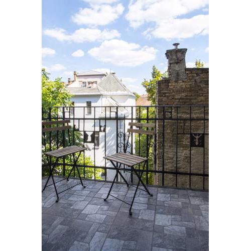 3 room apartment in the beautiful street