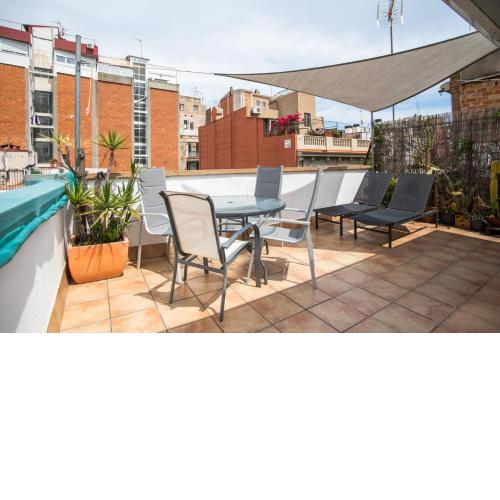 31mai911 - Sunny home terrace Sagrada Familia