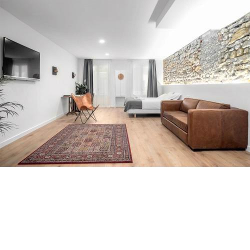 32 De Agosto ROOMS