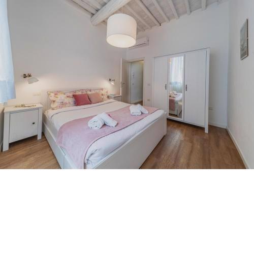 32 nero - Florence Apartment San Niccolò