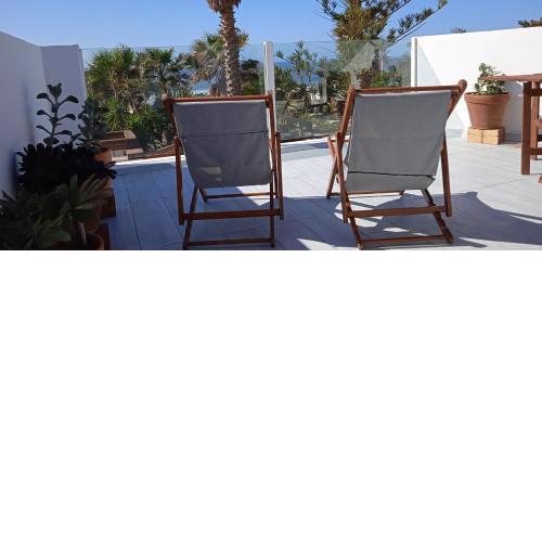 360 view to ocean and cliffs