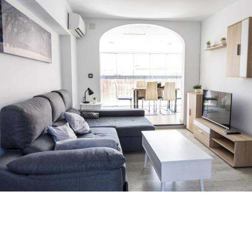 3BR Sea Views Terrace Apt - Benidorm Beach