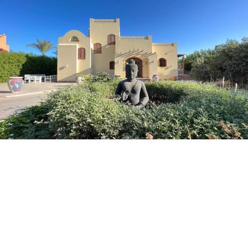 3BR Villa North Golf GN21