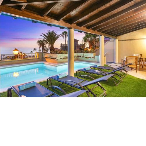 4 bed villa with heated pool Tenerife