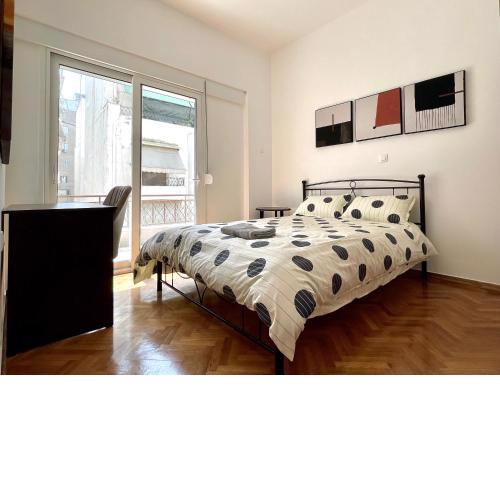 4-bedroom Family apartment in the center of Athens
