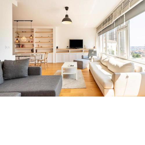 4 Bedroom Spacious Apartment in Nisantasi
