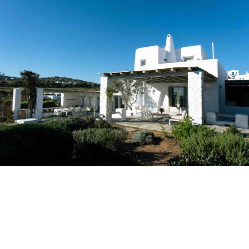 4-Bedroom Villa Nepheli with Spacious Verandas