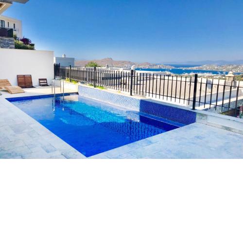 4 Bedroom Villa with Great View Close to Yalikavak Marina