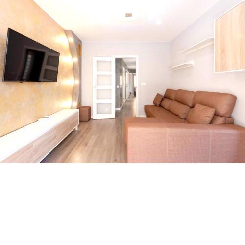 4 bedrooms appartement with city view balcony and wifi at Reus