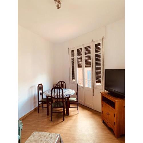 4 bedrooms appartement with city view terrace and wifi at Tortosa
