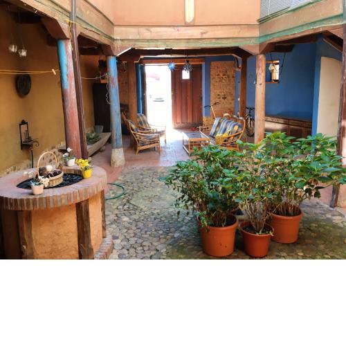 4 bedrooms house with enclosed garden at Veguellina de Orbigo