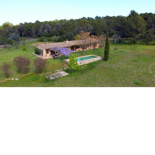 4 bedrooms villa with private pool enclosed garden and wifi at Camallera