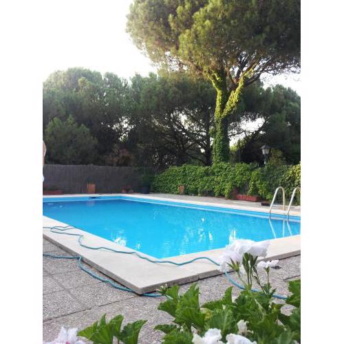 4 bedrooms villa with private pool enclosed garden and wifi at Cordoba