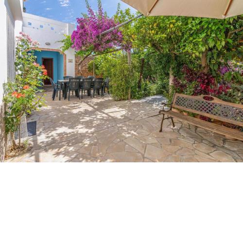 4 bedrooms villa with private pool enclosed garden and wifi at Sant Miquel de Balansat 5 km away from the beach