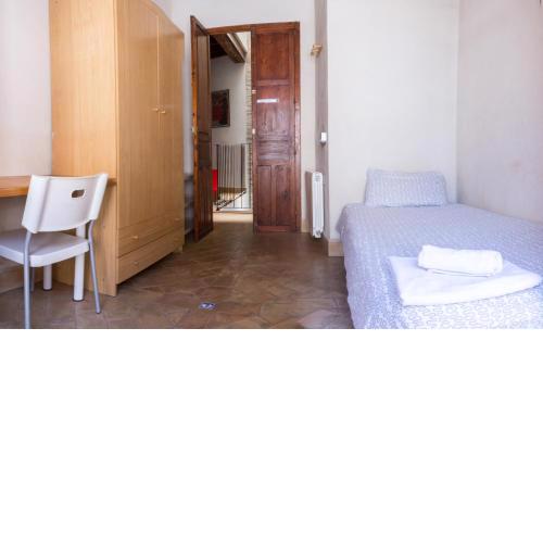 4. Habitación en casa Sevillana